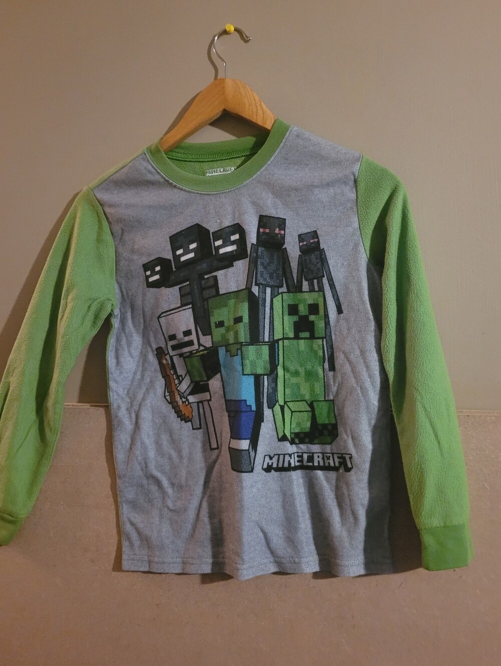 Boys' Long Sleeve Graphic Pj Top- Gray & Green Minecraft 10|12